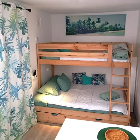 Casa Contenedor T0 アパート